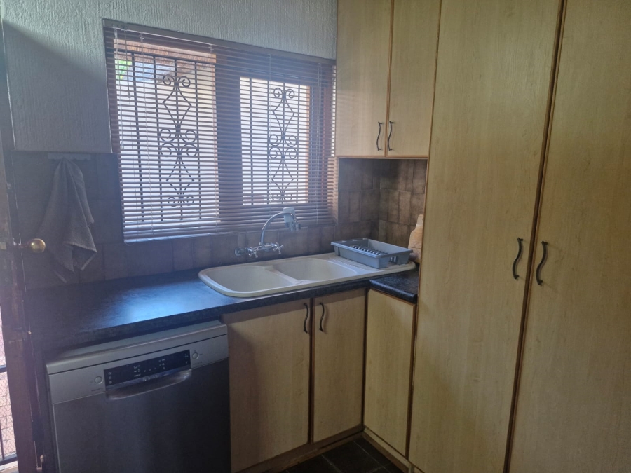 4 Bedroom Property for Sale in Die Rand Northern Cape
